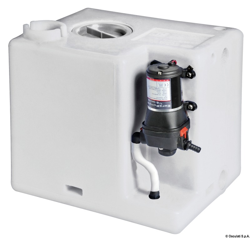 77 Litre Water Tank with Integral Water Pump